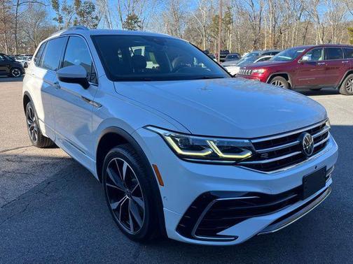 2022 Volkswagen Tiguan 2.0T SEL R-Line 4MOTION