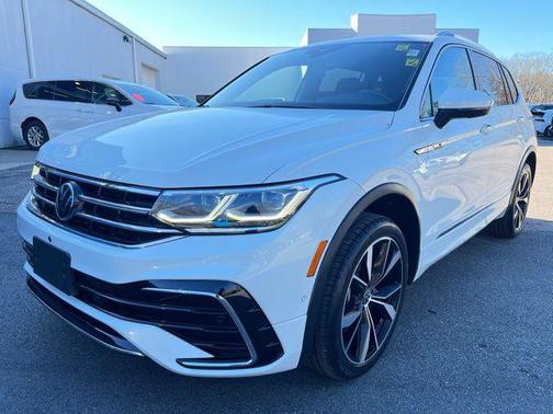 2022 Volkswagen Tiguan 2.0T SEL R-Line 4MOTION