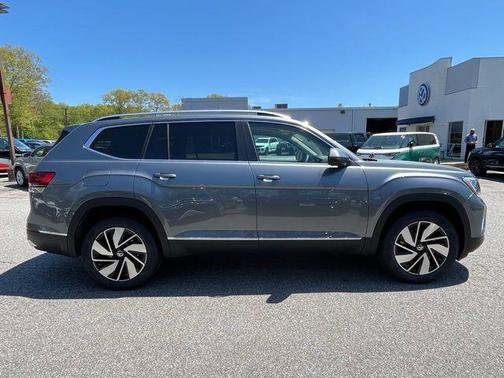 2025 Volkswagen Atlas 2.0T SEL