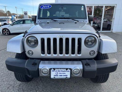 2016 Jeep Wrangler Unlimited Sahara