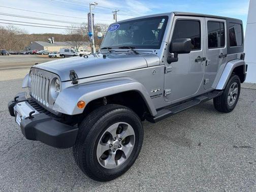 2016 Jeep Wrangler Unlimited Sahara