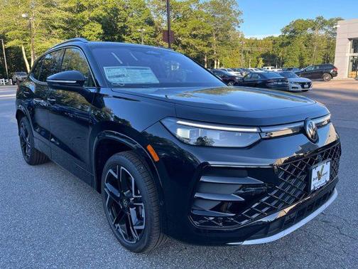 2025 Volkswagen Tiguan 2.0T SEL R-Line 4MOTION