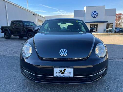 2012 Volkswagen Beetle Base