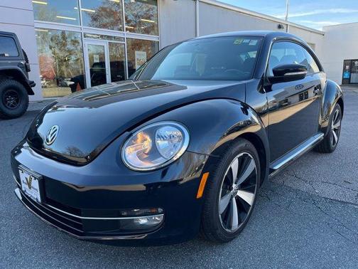 2012 Volkswagen Beetle Base