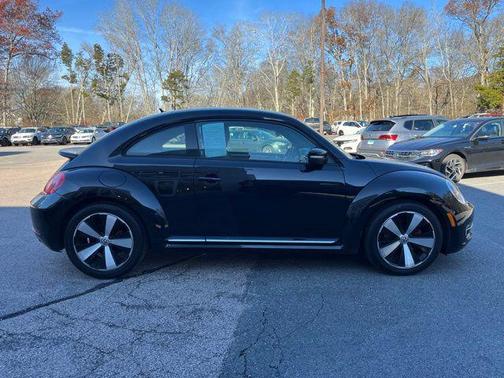 2012 Volkswagen Beetle Base