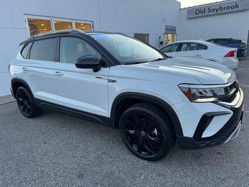 2024 Volkswagen Taos 1.5T SE