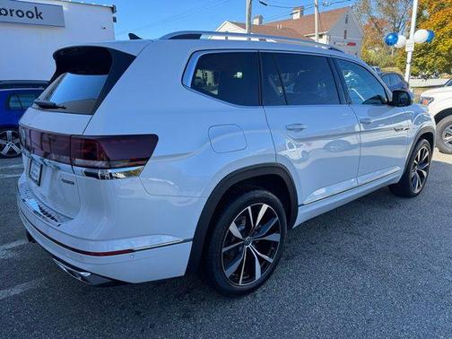 2026 Volkswagen Atlas 2.0T SEL Premium R-Line 4MOTION