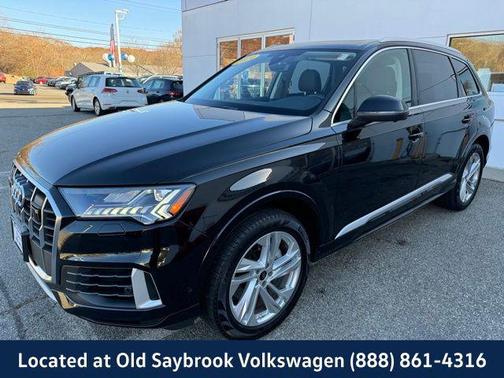 2024 Audi Q7 55 Premium Plus