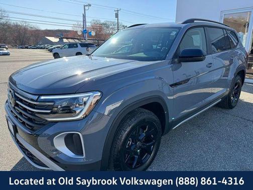 2025 Volkswagen Atlas 2.0T Peak Edition