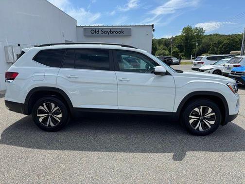 2025 Volkswagen Atlas 2.0T SE