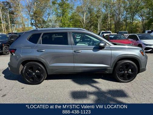 Platinum Gray Metallic 2025 Volkswagen Taos 1.5T SEL