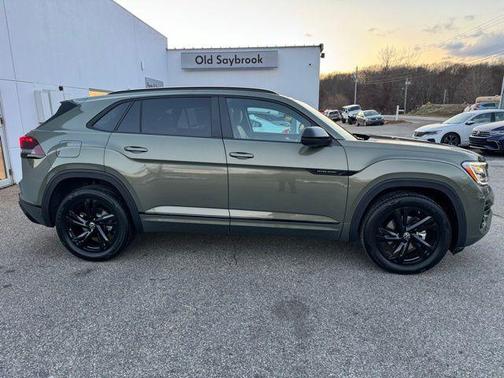 2026 Volkswagen Atlas Cross Sport 2.0T SEL