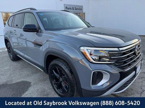 2025 Volkswagen Atlas 2.0T Peak Edition