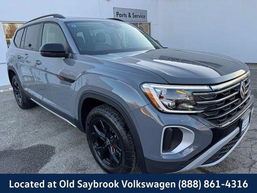 2025 Volkswagen Atlas 2.0T Peak Edition