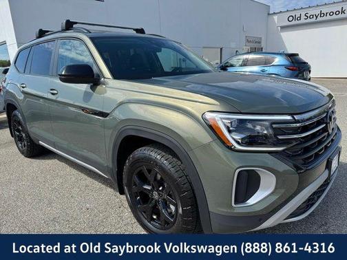 2025 Volkswagen Atlas 2.0T Peak Edition