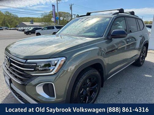 2025 Volkswagen Atlas 2.0T Peak Edition
