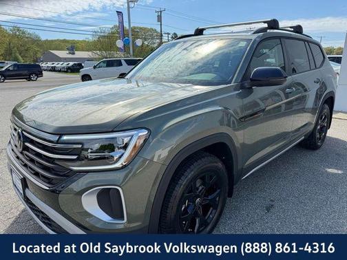 2025 Volkswagen Atlas 2.0T Peak Edition