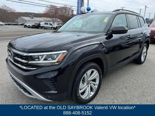 Deep Black 2023 Volkswagen Atlas 2.0T SE w/Technology 4MOTION