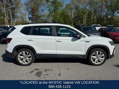 Pure White 2023 Volkswagen Taos 1.5T S