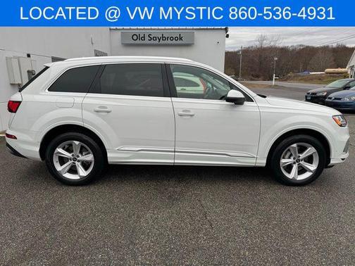 2022 Audi Q7 45 Premium