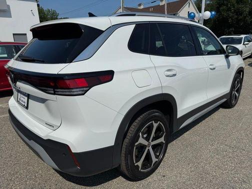 2025 Volkswagen Tiguan 2.0T SE 4MOTION