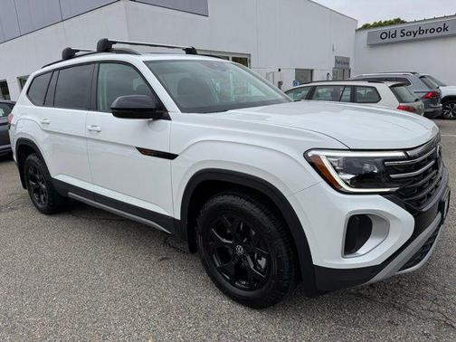 2025 Volkswagen Atlas 2.0T Peak Edition