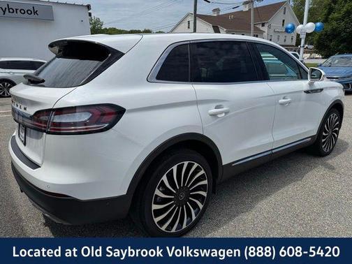 2022 Lincoln Nautilus Black Label