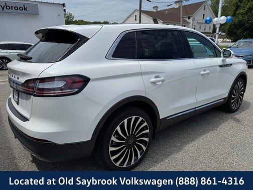 2022 Lincoln Nautilus Black Label