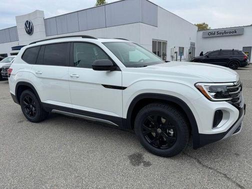 White Pearl 2026 Volkswagen Atlas Peak Edition