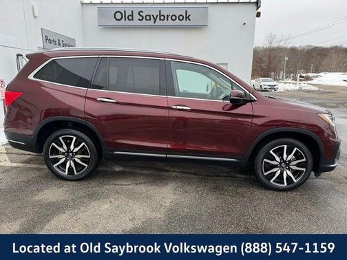 2022 Honda Pilot Touring 8-Passenger
