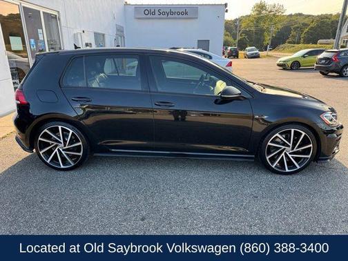 2018 Volkswagen Golf R 2.0T DSG