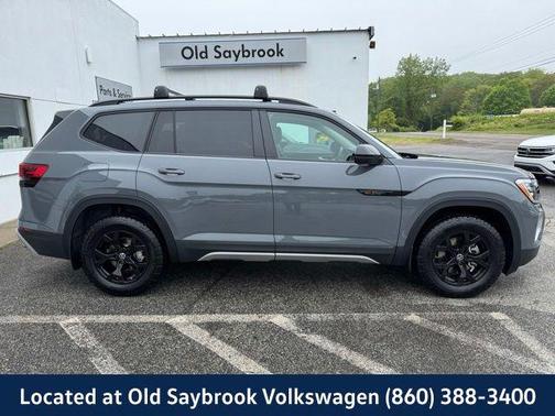 2025 Volkswagen Atlas 2.0T Peak Edition