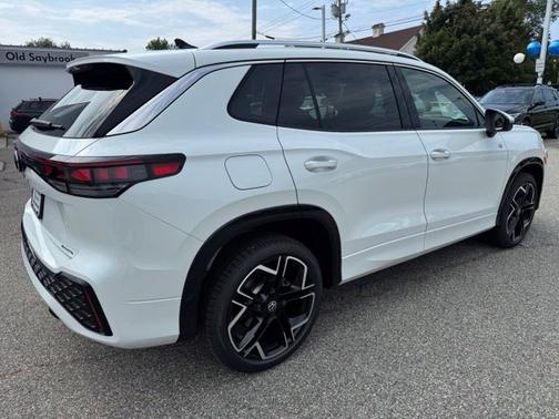 White Pearl 2026 Volkswagen Tiguan 2.0T SEL R-Line Turbo 4MOTION