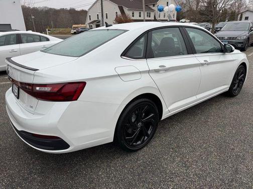 2026 Volkswagen Jetta 1.4T SE