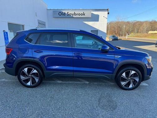 2024 Volkswagen Taos 1.5T SE