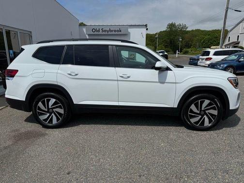 2025 Volkswagen Atlas 2.0T SE w/Technology 4MOTION