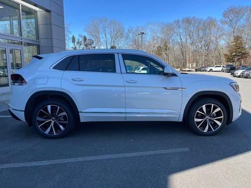 2025 Volkswagen Atlas Cross Sport 2.0T SEL Premium
