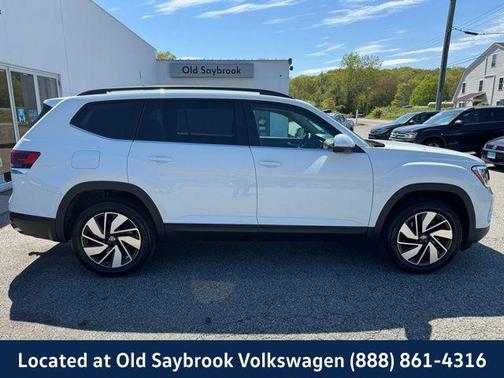 2025 Volkswagen Atlas 2.0T SE w/Technology