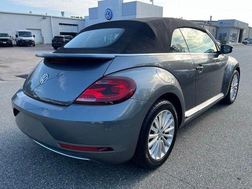 2019 Volkswagen Beetle 2.0T SE
