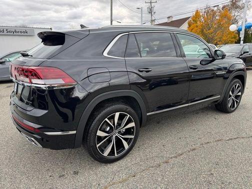 2026 Volkswagen Atlas Cross Sport 2.0T SEL Premium