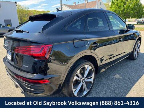 2022 Audi Q5 45 S line Prestige