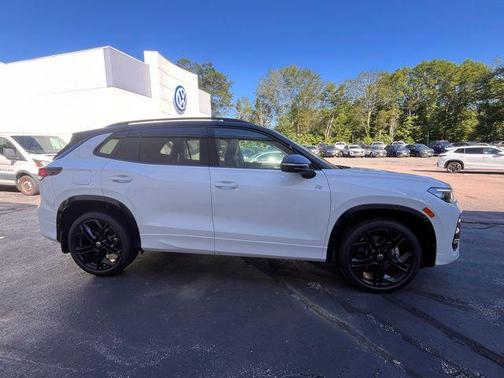 2025 Volkswagen Tiguan 2.0T SE R-Line Black 4MOTION