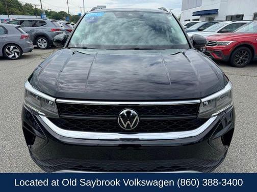 Deep Black 2023 Volkswagen Taos 1.5T SE