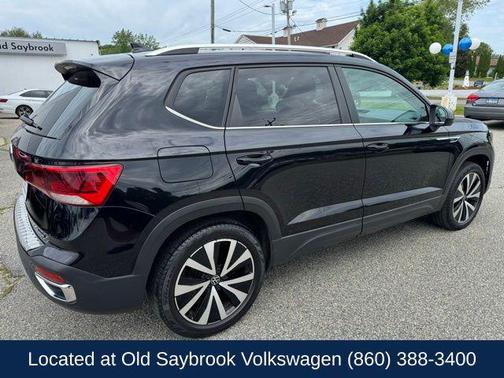 Deep Black 2023 Volkswagen Taos 1.5T SE