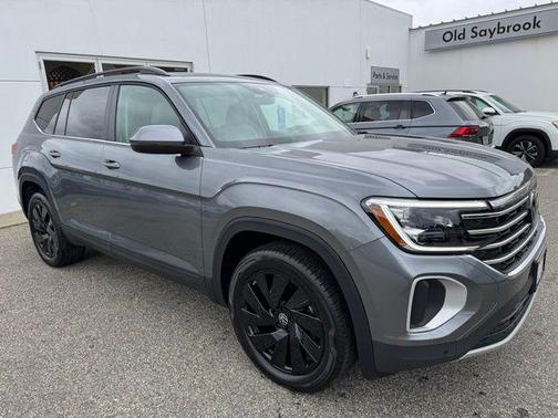2025 Volkswagen Atlas 2.0T SE w/Technology 4MOTION