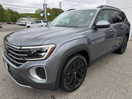 2025 Volkswagen Atlas 2.0T SE w/Technology 4MOTION