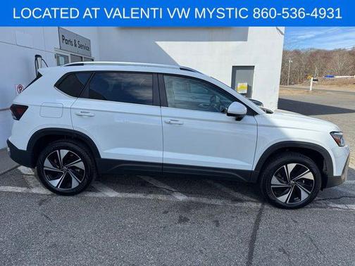 2025 Volkswagen Taos 1.5T SE