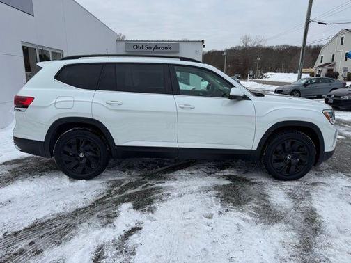 2026 Volkswagen Atlas 2.0T SE w/Technology 4MOTION