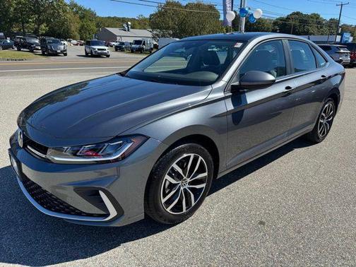 2025 Volkswagen Jetta 1.5T SE
