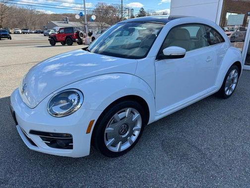 2019 Volkswagen Beetle 2.0T SE